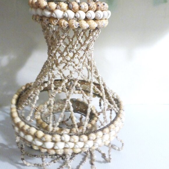 BX73 Vintage SEASHELL Plant HOLDER Vintage Shells Plant Flower Beach Sand - Picture 1 of 6